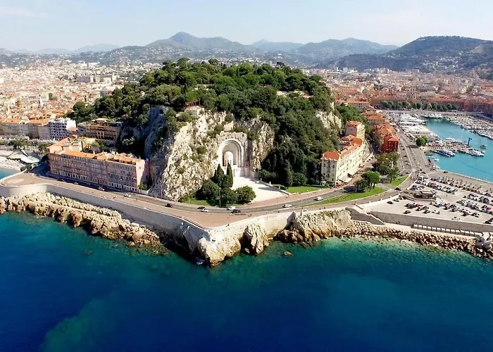 Le Palais Du Chateau Port De Nice Antiquaires